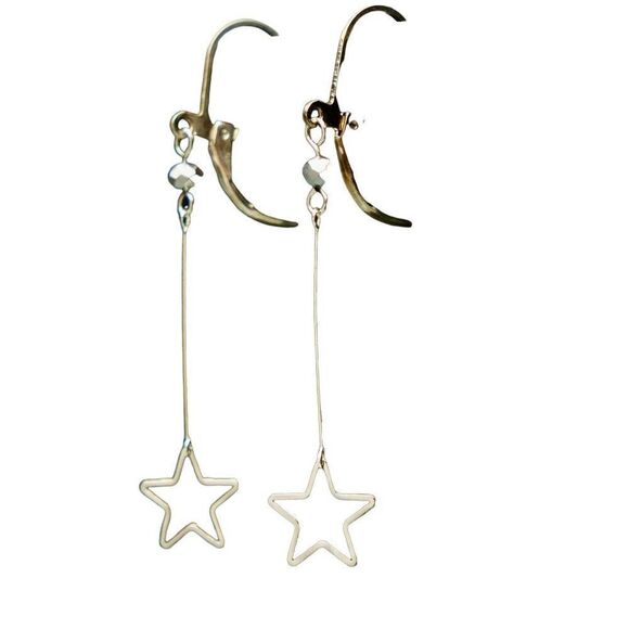 𝅺Silver or Gold Star Earrings - Picture 1 of 1